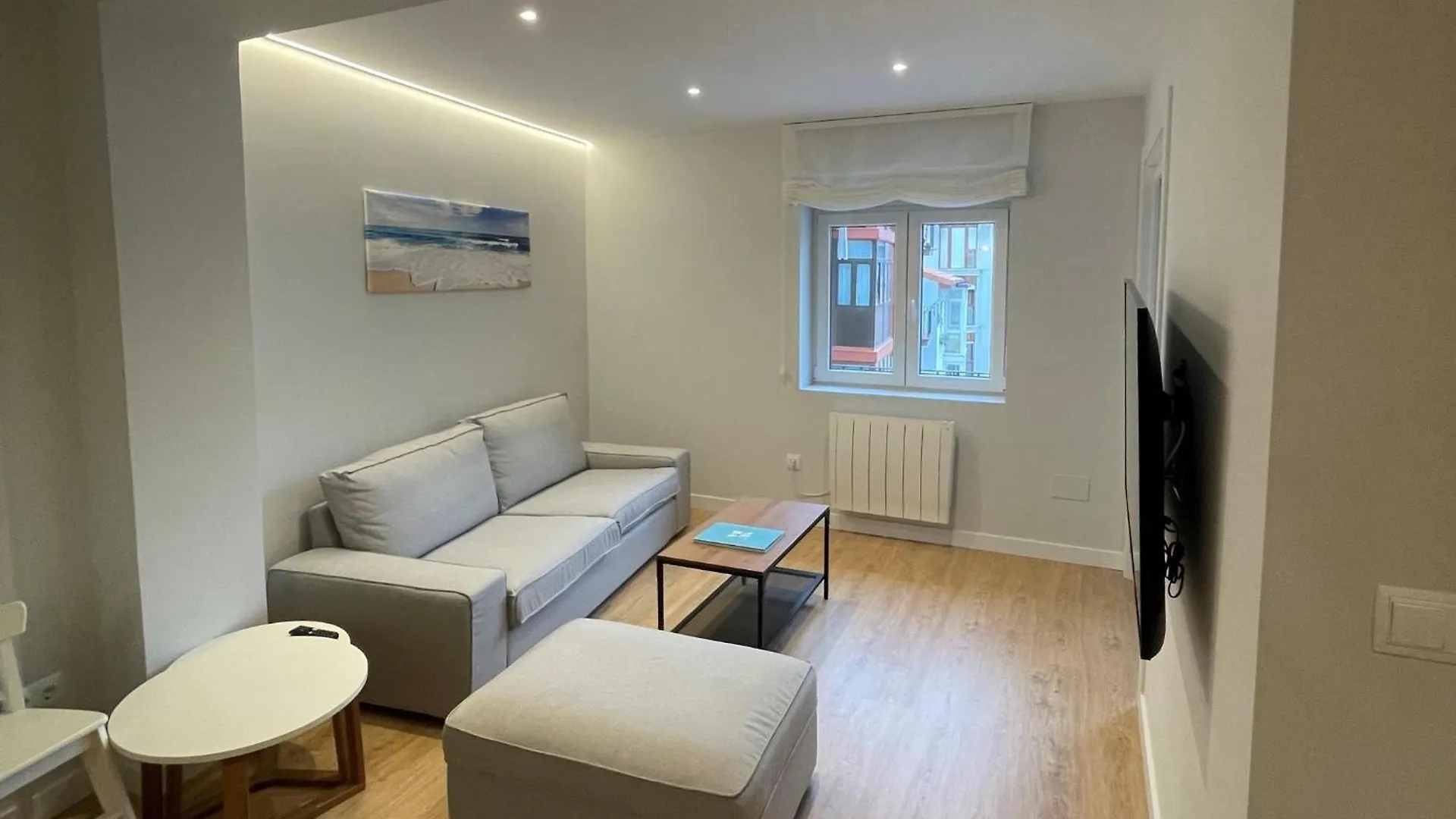 Pisazo A Estrenar En Pleno Centro Apartment Santander