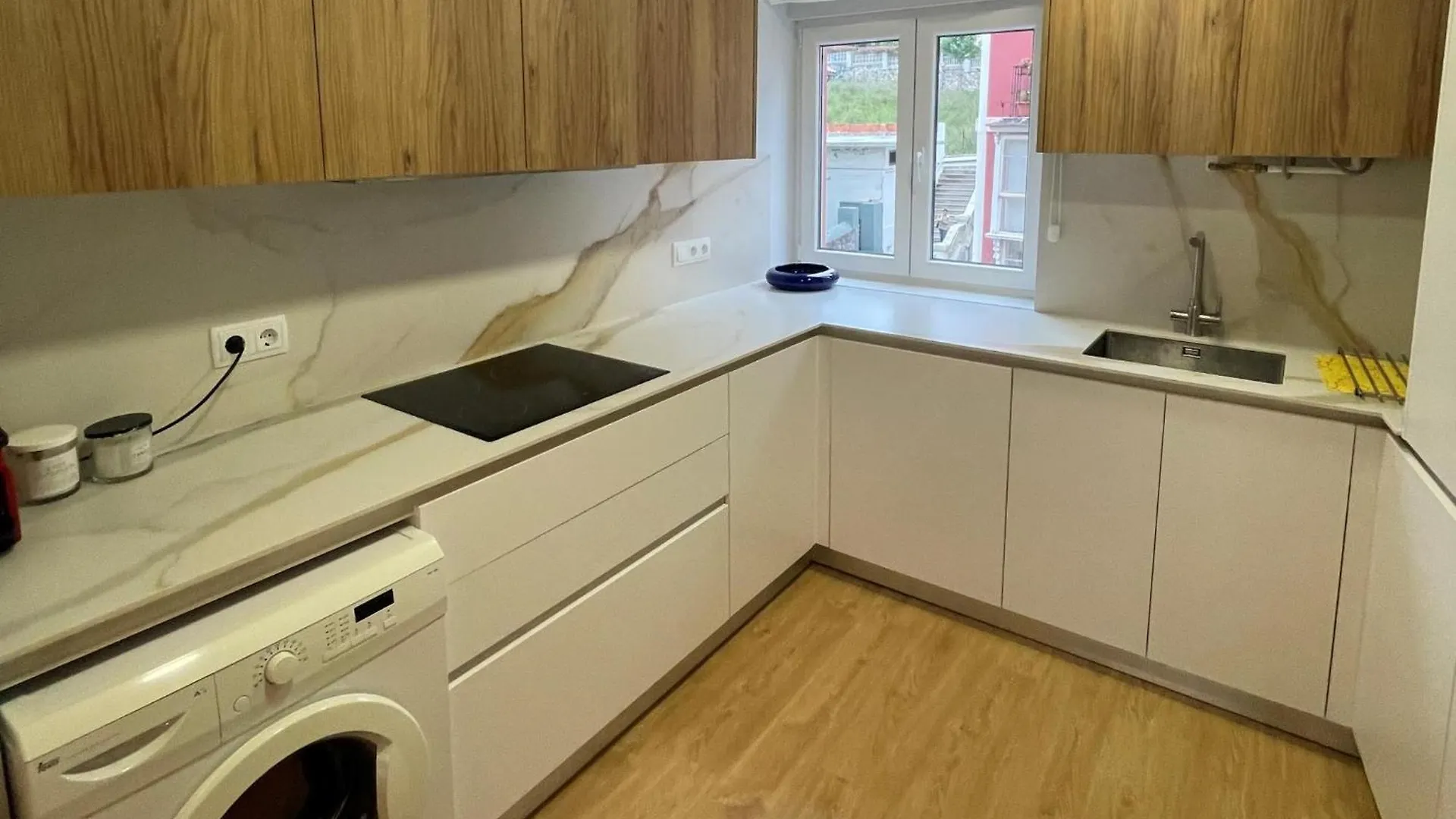 Pisazo A Estrenar En Pleno Centro Apartment Santander